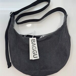 BAGGU Medium Denim Crescent Bag